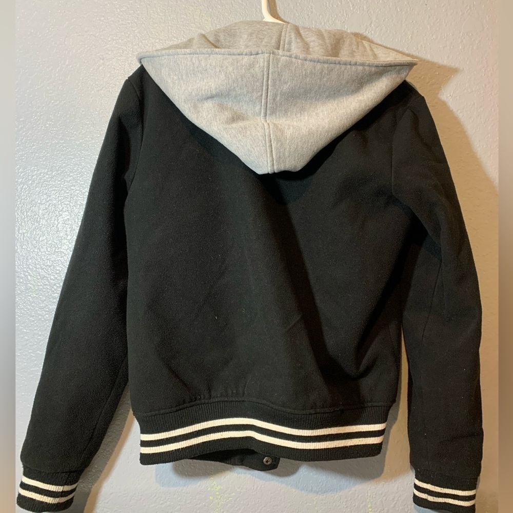 Roebuck & Co. Jacket Size S - Picture 2 of 13